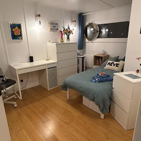 Bed & Breakfast D'hotes Sur Un Bateau Asnières